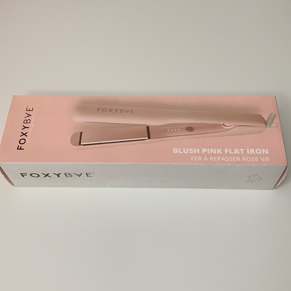 💕FOXY BAE Blush Pink Flat Iron🌸💞